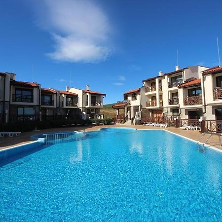 סאני ביץ' Menada Imperial Heights Villas מראה חיצוני תמונה
