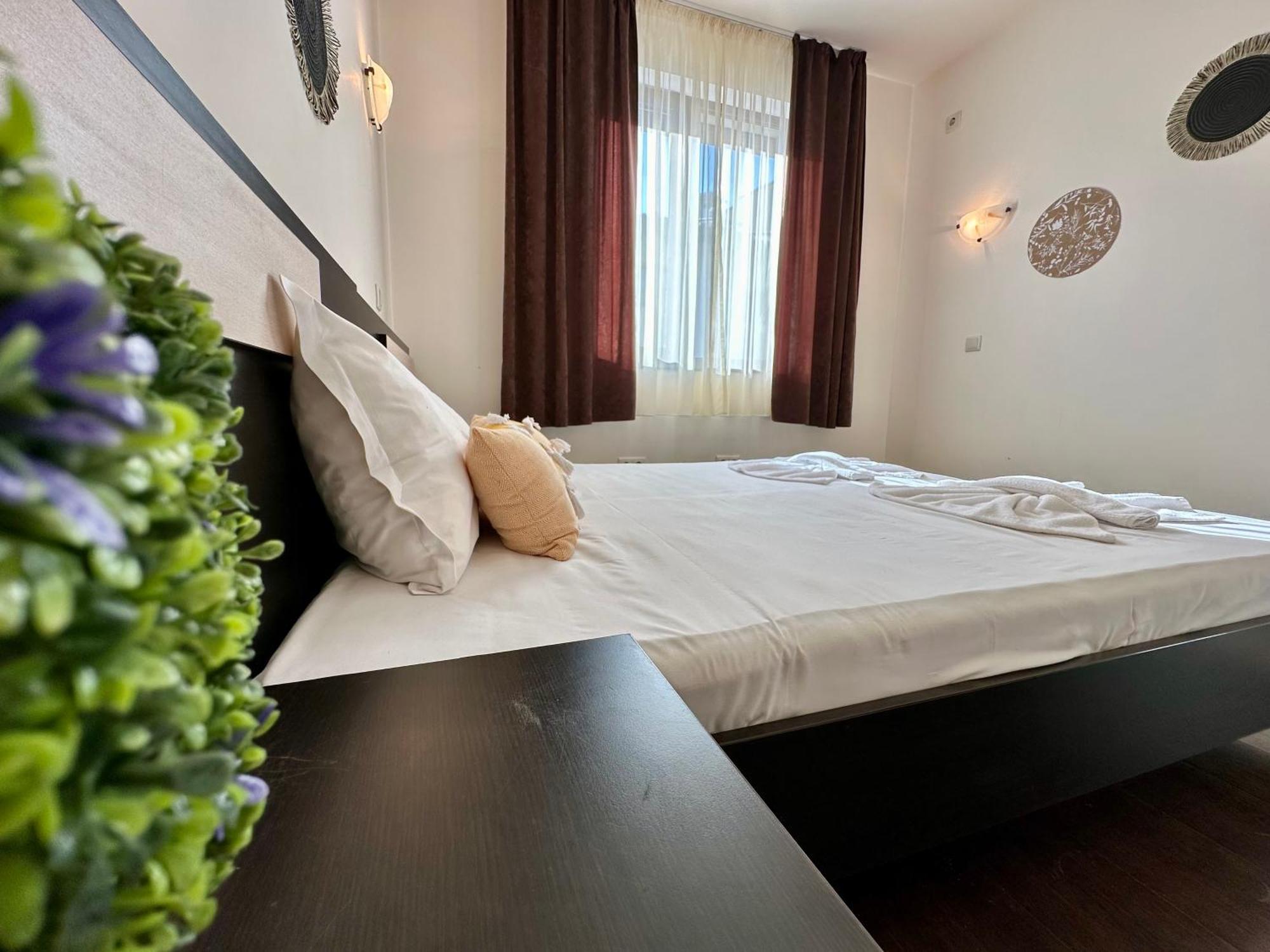 סאני ביץ' Menada Imperial Heights Villas מראה חיצוני תמונה
