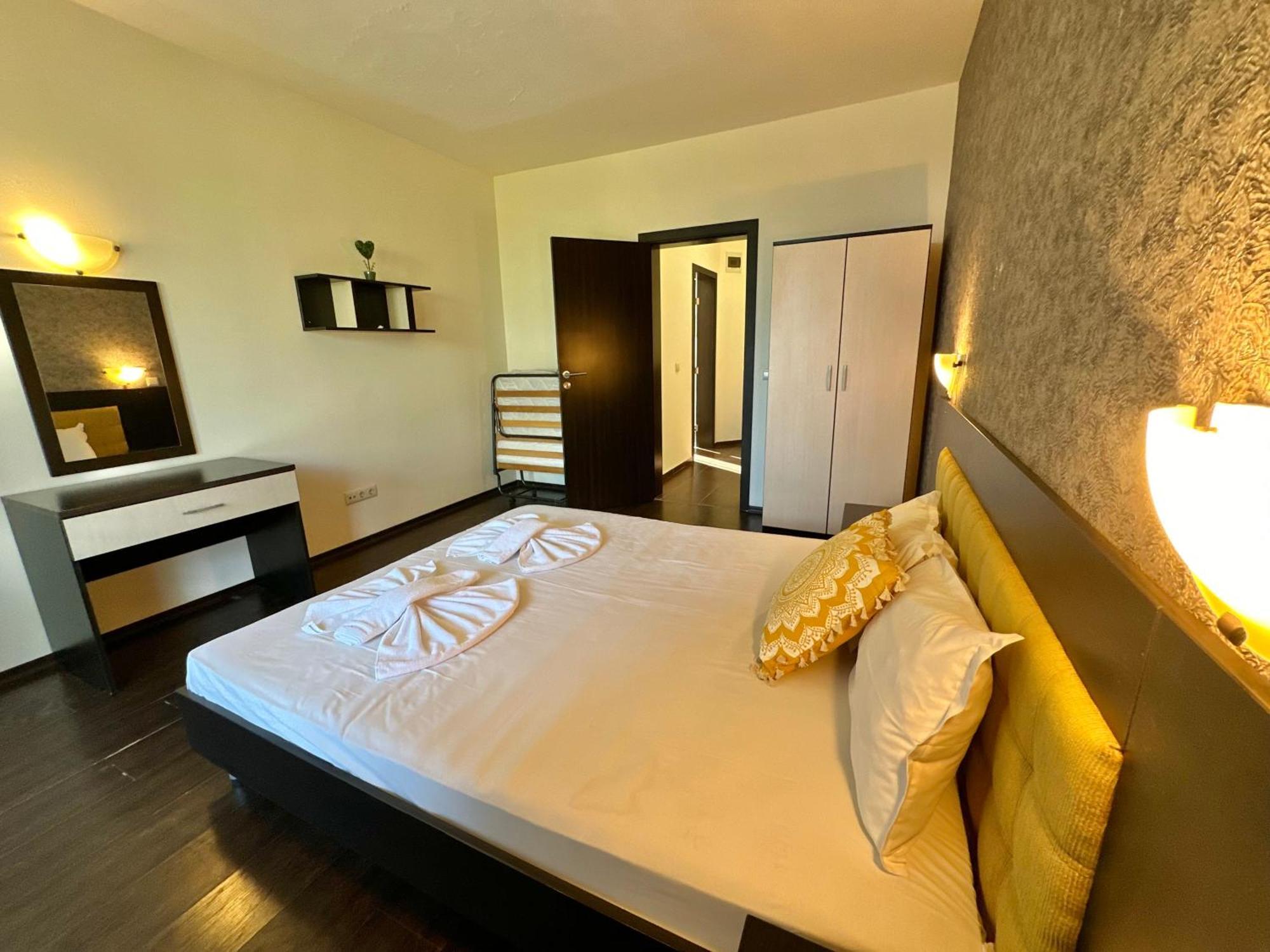 סאני ביץ' Menada Imperial Heights Villas מראה חיצוני תמונה