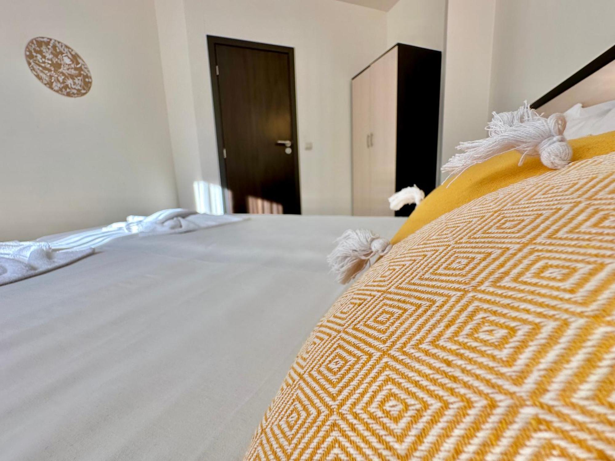 סאני ביץ' Menada Imperial Heights Villas מראה חיצוני תמונה