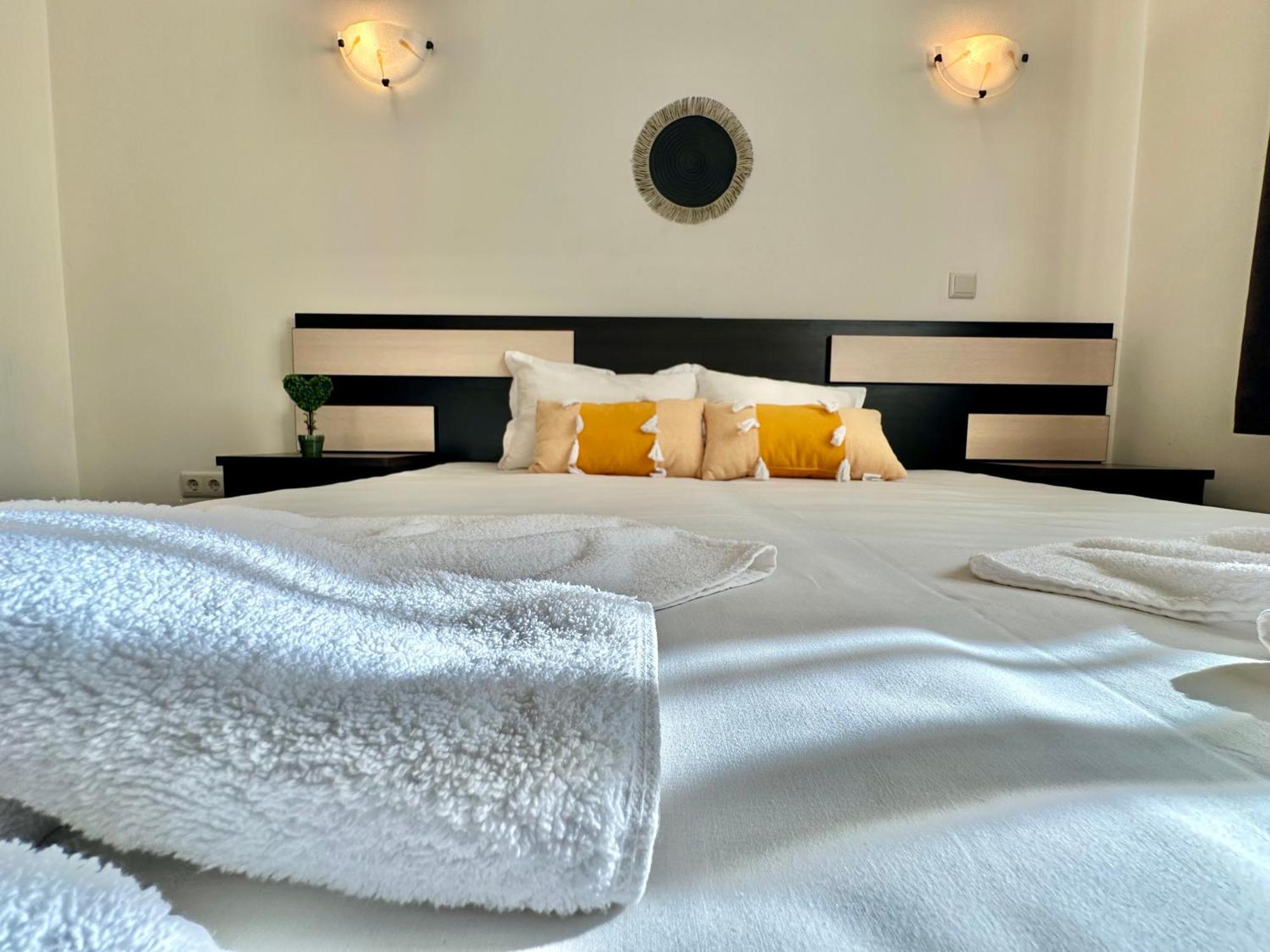 סאני ביץ' Menada Imperial Heights Villas מראה חיצוני תמונה