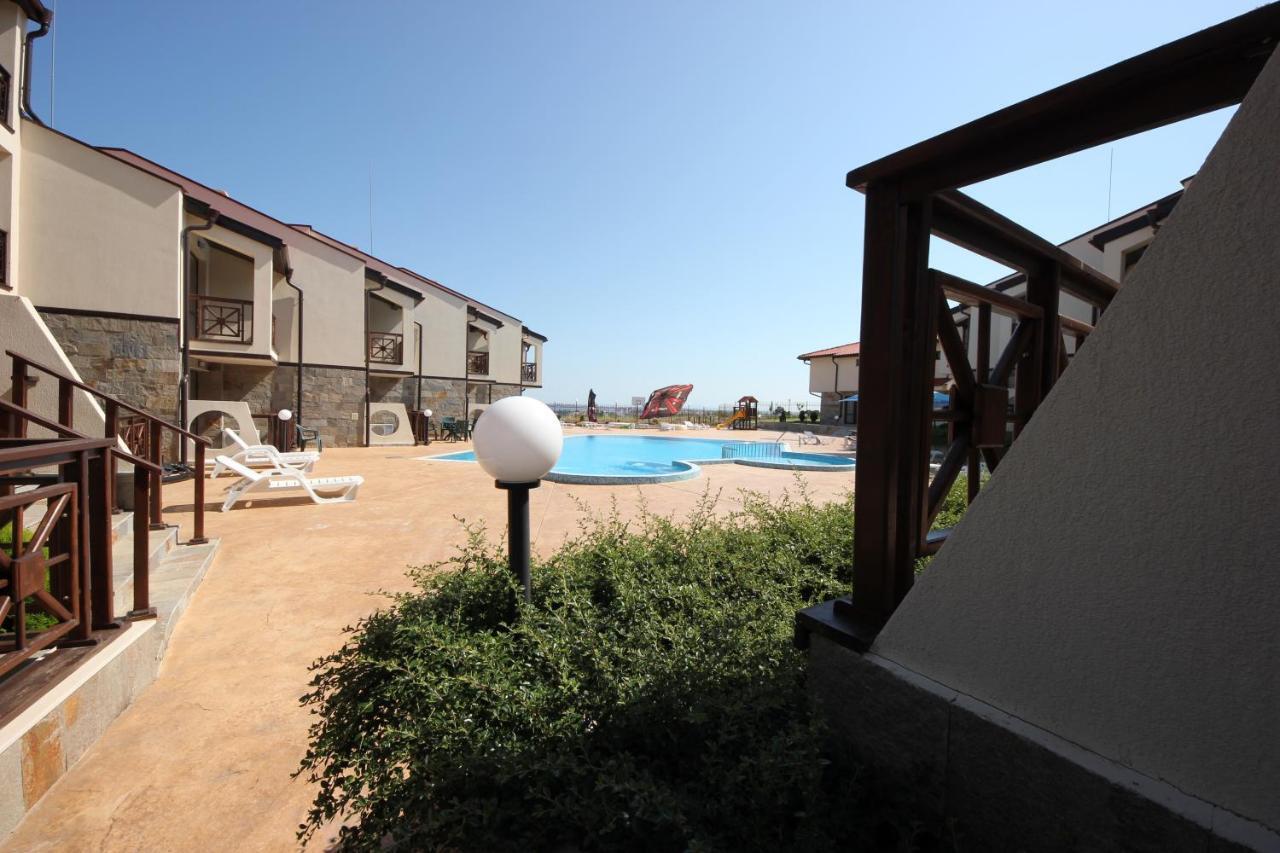 סאני ביץ' Menada Imperial Heights Villas מראה חיצוני תמונה